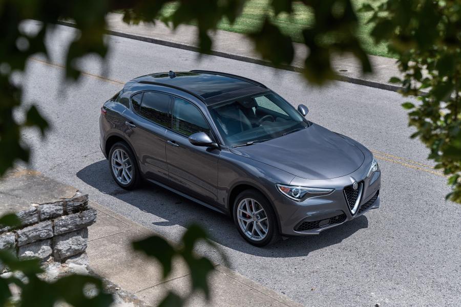  Alfa Romeo Stelvio Ti Sport (949) 2017 года  (NA) (фото 1 из 39)